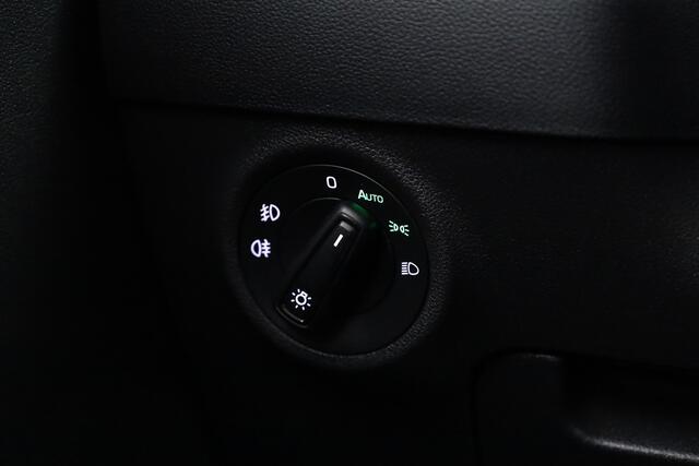 Skoda Karoq 1.0 TSI Business Edition | Rijklaar !! | Cruise | 18'' | All Seasons | PDC | DAB | Airco | bluetooth