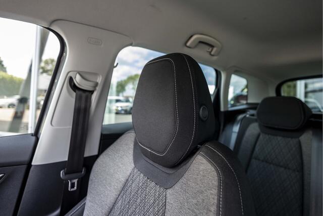 Skoda Karoq 1.5 TSI ACT Business Edition | Camera | Keyless | Carplay