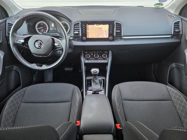 Skoda Karoq 1.5 TSI ACT Business Edition / Wegklapbare Trekhaak / Dealer Onderhouden / Carplay / Android Auto / Sensoren Achter / Cruise Control /