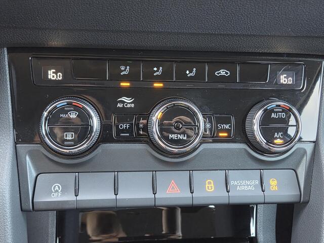 Skoda Karoq 1.5 TSI ACT Business Edition / Wegklapbare Trekhaak / Dealer Onderhouden / Carplay / Android Auto / Sensoren Achter / Cruise Control /