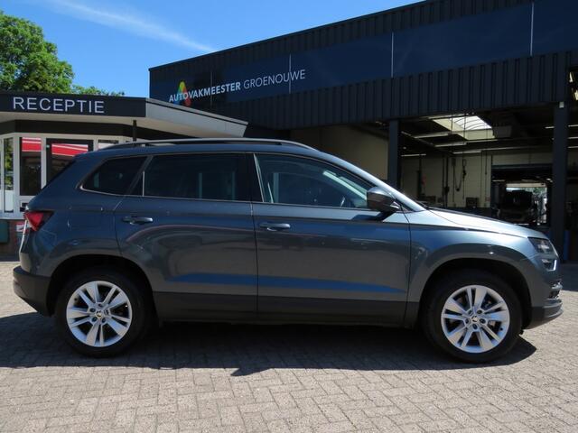 Skoda Karoq 1.0 TSI115pk AMB. BUS. / Camera / Trekhaak / Carplay / BOVAG garantie