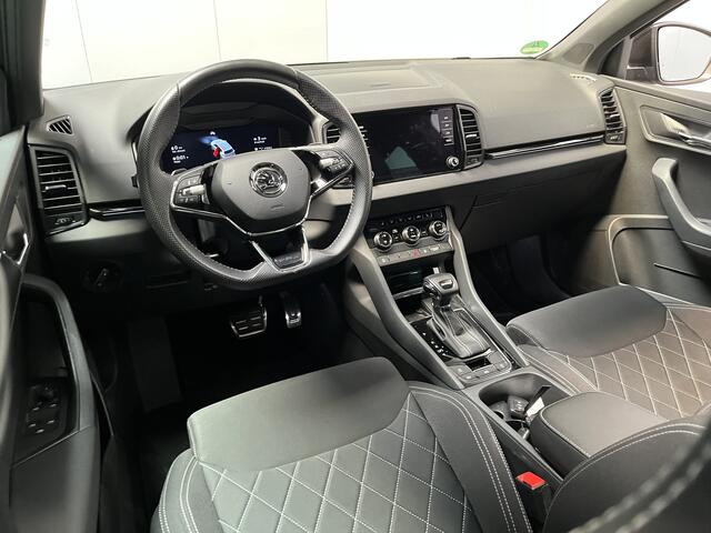 Skoda Karoq 1.5 TSI ACT Sportline Business / AUTOMAAT/ PANODAK/ DIGITAL DASH/ KEYLESS/ SMARTLINK/ PARK. SENSOREN/ STOELVERWARMING V&A/ NAVI