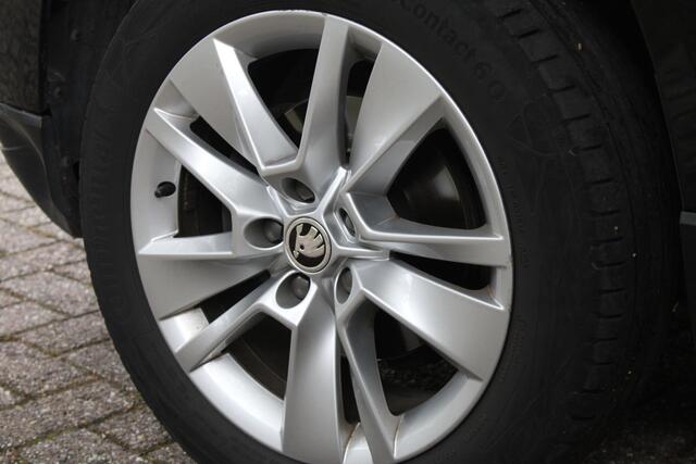Skoda Karoq 1.5 TSI ACT Style | LED | Navigatie