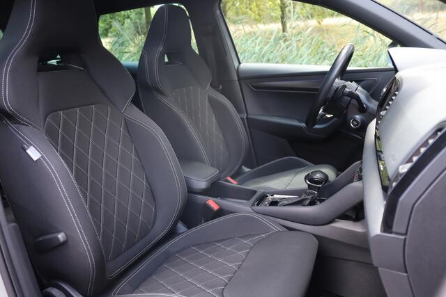 Skoda Karoq 1.5 TSI ACT DSG Sportline Pano/Navi Columbus/Virtual Cockpit/Camera/Keyless/LED/ACC/18"