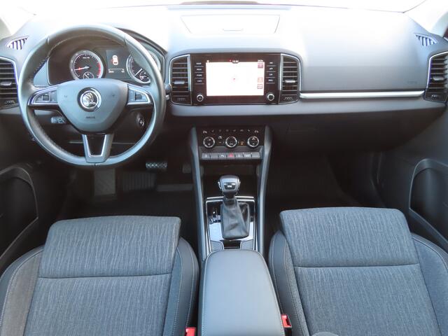 Skoda Karoq 1.0 TSI Style DSG | Elektrische verstelbare stoel met geheugen | stoelverwarming | camera | adaptive cruise