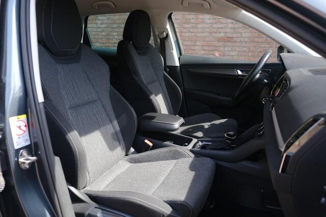 Skoda Karoq 1.5 TSi ACT 150pk DSG Style Business | Navi | App Connect | Climate | Adaptive Cruise | Keyless | Winter Pakket | Trekhaak