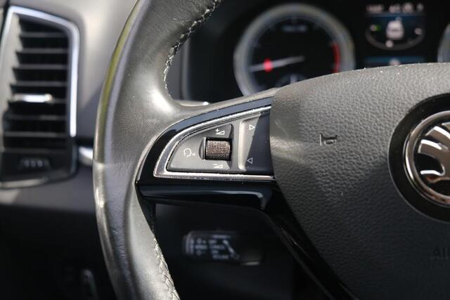 Skoda Karoq 1.5 TSi ACT 150pk DSG Style Business | Navi | App Connect | Climate | Adaptive Cruise | Keyless | Winter Pakket | Trekhaak
