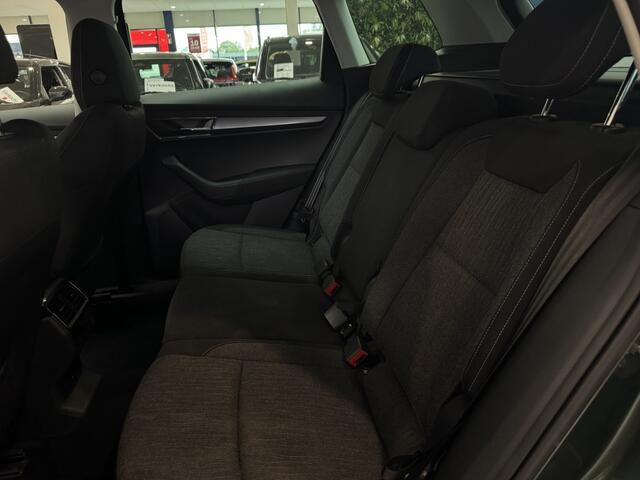 Skoda Karoq Style [ TREKHAAK I CLIMATE CONTROL I APPLE CARPLAY ]