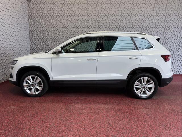 Skoda Karoq 1.5 TSI 150PK CARPLAY NAVI VIR.COCKPIT STOEL/STUUR VERW. ADAP.CRUISE ? Top Auto's 30 jaar VAG Specialist / Zowel PHEV / HEV / HYBRID als Type's Business / Edition / Sportline / Ultimate etc?