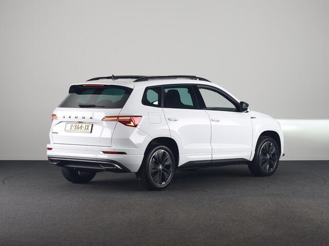 Skoda Karoq 1.5 TSI ACT Sportline Business | Panorama schuifdak | Virtual pedal | Travel assist pakket | 230v en usb aansluiting