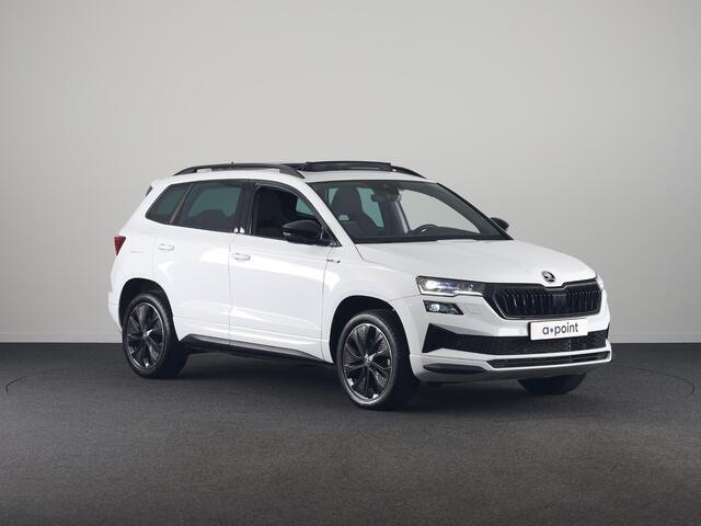 Skoda Karoq 1.5 TSI ACT Sportline Business | Panorama schuifdak | Virtual pedal | Travel assist pakket | 230v en usb aansluiting