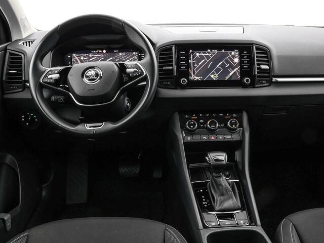 Skoda Karoq 1.5 TSI ACT 150pk DSG Business Edition · Camera · Inklap. Trekhaak · Keyless · Stuur- & Stoelverwarming · Apple/Android Car Play · ACC · Garantie t/m 02-07-2028 of 100.000km