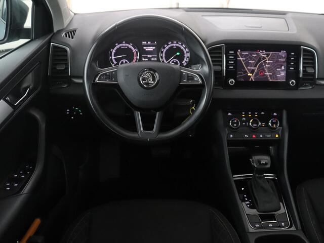 Skoda Karoq 1.5 TSI ACT Ambition Business | Panoramadak | Park assist | Climate control | Carplay | DAB | 17'' | Cruise control | Navigatie |