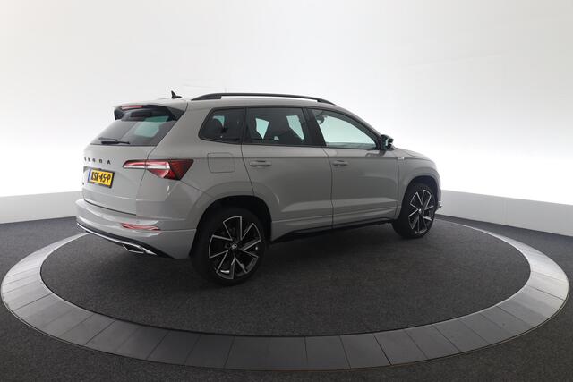 Skoda Karoq 1.5 TSI ACT Sportline Business ACC, 19" LM velgen, Stoelverwarming