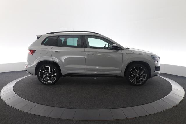 Skoda Karoq 1.5 TSI ACT Sportline Business ACC, 19" LM velgen, Stoelverwarming