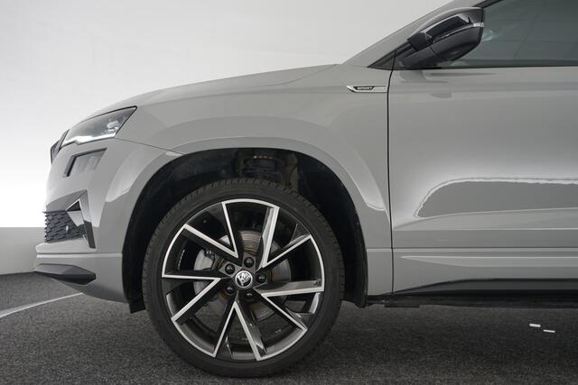 Skoda Karoq 1.5 TSI ACT Sportline Business ACC, 19" LM velgen, Stoelverwarming