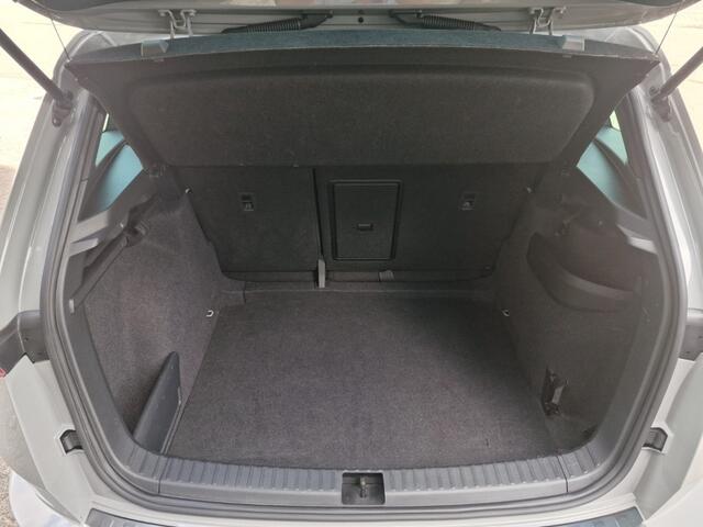 Skoda Karoq 1.5 TSI Sportline Business | Automaat | Adaptieve Cruise Control | Dodehoek |