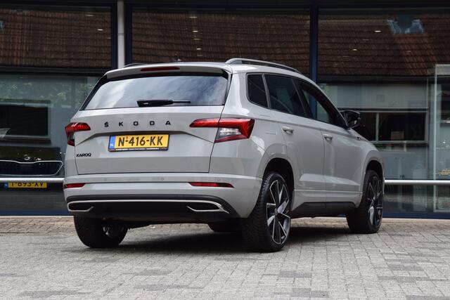 Skoda Karoq 1.5 TSI 150PK ACT Sportline Business DSG Automaat | BOVAG Garantie | Vitrual Dashboard | Adaptive Cruise Control | Apple Carplay/Android Auto | Stoelverwarming | Voorruit verwarming |