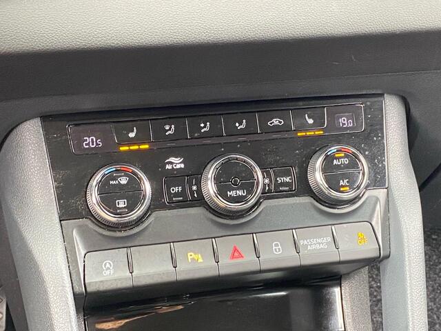 Skoda Karoq 1.0 TSi Style Business NL Auto | Trekhaak | Canton Sound | Stoelverwarming | Elektr. kofferklep | Etc.