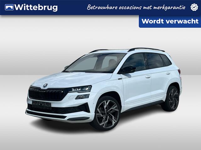 Skoda Karoq 1.5 TSI 150pk ACT Sportline Business / Leder Verwarmbare stoelen vóór en achter / Virtual Cockpit / Panorama dak / Elec. Trekhaak / 19'' LMV