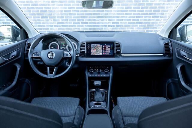 Skoda Karoq 1.5 TSI DSG Style Business | Trekhaak | Panoramadak | Achteruitrijcamera | Parkeersensoren | Keyless Entry | Elektrische Achterklep | Canton Audio | LED Koplampen | Stoelverwarming | Navigatie | Apple Carplay | Android Auto