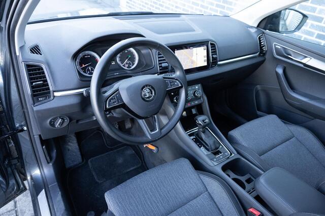 Skoda Karoq 1.5 TSI DSG Style Business | Trekhaak | Panoramadak | Achteruitrijcamera | Parkeersensoren | Keyless Entry | Elektrische Achterklep | Canton Audio | LED Koplampen | Stoelverwarming | Navigatie | Apple Carplay | Android Auto