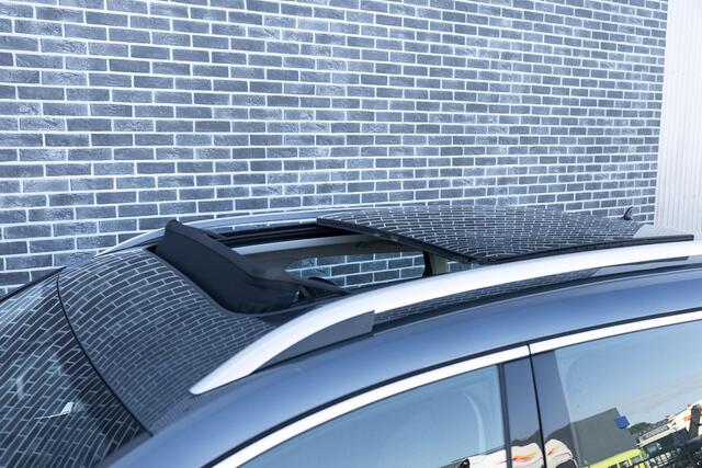 Skoda Karoq 1.5 TSI DSG Style Business | Trekhaak | Panoramadak | Achteruitrijcamera | Parkeersensoren | Keyless Entry | Elektrische Achterklep | Canton Audio | LED Koplampen | Stoelverwarming | Navigatie | Apple Carplay | Android Auto