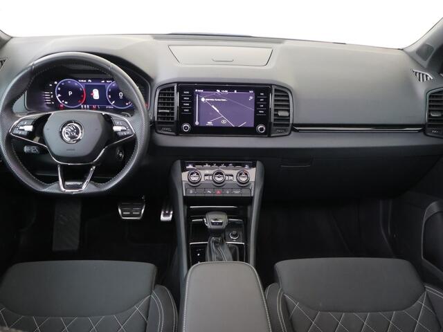 Skoda Karoq 1.5 TSI Sportline Business Automaat 150PK Sportpakket Panorama Nieuwe Banden