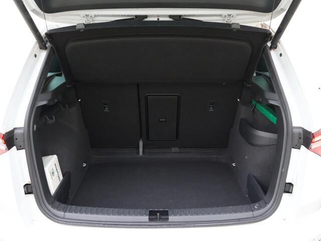Skoda Karoq 1.5 TSI Sportline Business Automaat 150PK Sportpakket Panorama Nieuwe Banden