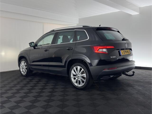 Skoda Karoq 1.6 TDI Style Business (INCL.BTW) Aut. *FULL-LED | NAVI-FULLMAP | ADAPTIVE-CRUISE | HEATED-COMFORTSEATS | KEYLESS | PRIVACY-GLASS | AMBIENT-LIGHT | DAB+ | ECC | PDC | 18''ALU*