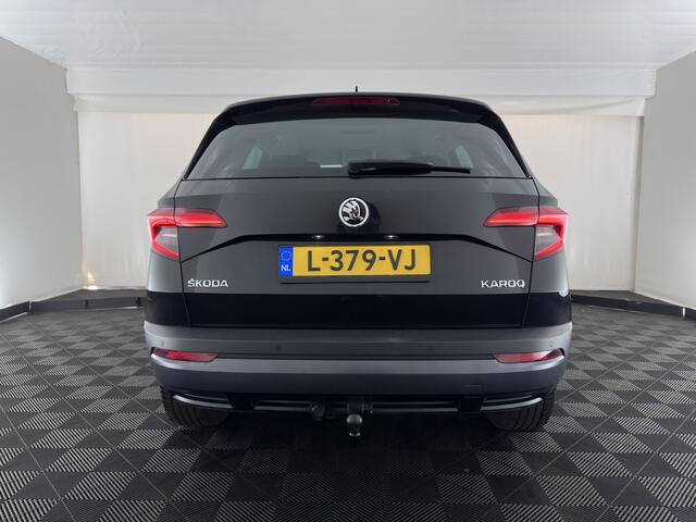 Skoda Karoq 1.6 TDI Style Business (INCL.BTW) Aut. *FULL-LED | NAVI-FULLMAP | ADAPTIVE-CRUISE | HEATED-COMFORTSEATS | KEYLESS | PRIVACY-GLASS | AMBIENT-LIGHT | DAB+ | ECC | PDC | 18''ALU*