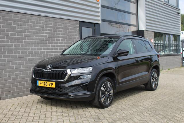 Skoda Karoq 1.5 TSI ACT Business Edition / Keyless / Trekhaak / N.A.P.