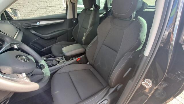Skoda Karoq 1.5 TSI 150Pl busuness Edition, Navigatie,Parkeersens. VenA - Camara-Stuur en stoelen verwarming – foto 5