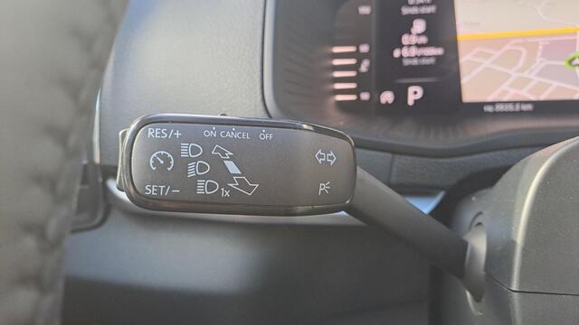 Skoda Karoq 1.5 TSI 150Pl busuness Edition, Navigatie,Parkeersens. VenA - Camara-Stuur en stoelen verwarming – foto 6
