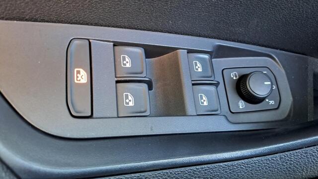 Skoda Karoq 1.5 TSI 150Pl busuness Edition, Navigatie,Parkeersens. VenA - Camara-Stuur en stoelen verwarming – foto 7