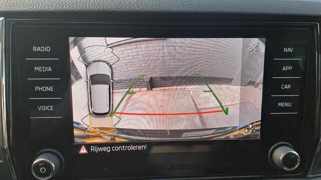 Skoda Karoq 1.5 TSI 150Pl busuness Edition, Navigatie,Parkeersens. VenA - Camara-Stuur en stoelen verwarming – foto 10
