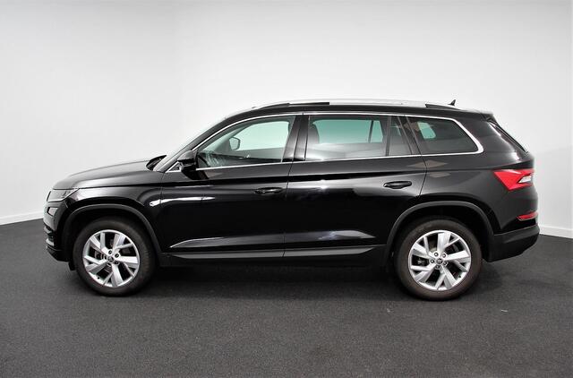 Skoda Kodiaq 1.5 TSI 150pk Style DSG 7p. nieuw model | Panorama dak | Navigatie | Camera | Adaptive Cruise Control | Led | Dab | Stoelverwarming | 19" LMV