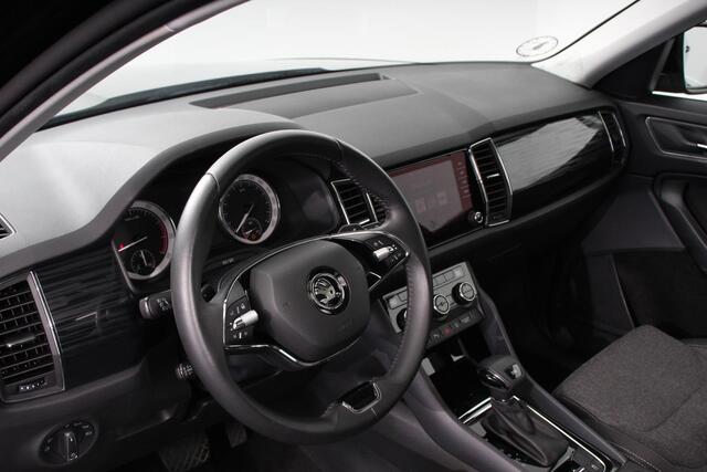 Skoda Kodiaq 1.5 TSI 150pk Style DSG 7p. nieuw model | Panorama dak | Navigatie | Camera | Adaptive Cruise Control | Led | Dab | Stoelverwarming | 19" LMV