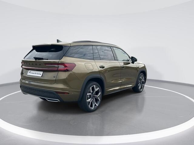Skoda Kodiaq Sportline Business (2) 1.5 TSI PHEV 150 kW / 204 ¦koda Kodiaq Sportline Business 1.5 TSI PHEV 150 kW / 204 pk 6 versn. DSG | 20 inch | Panoramadak | DCC | Trekhaak| 1500,- inruilpremie!!