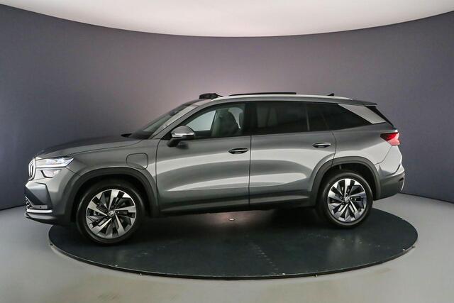 Skoda Kodiaq Business Edition 1.5 TSI PHEV 204pk DSG Automaat Panoramadak, Adaptive cruise control, Elektrische achterklep, Navigatie, Achteruitrijcamera, LED matrix koplampen, Stoelverwarming