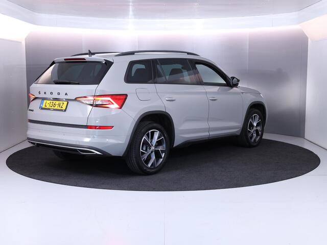 Skoda Kodiaq 1.5 TSI Sportline Business 150 pk Automaat (DSG) | Navigatie | Parkeersensoren | Achteruitrijcamera | Adaptieve cruise control | Stoelverwarming |