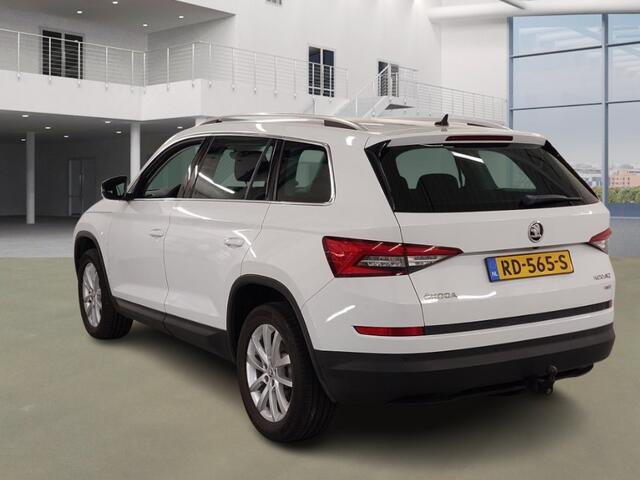 Skoda Kodiaq 2.0 TSI DSG 4x4 Style Business Wegklapbare trekhaak - Adaptieve Cr.control - Elektr.achterklep - Keyless entry - NL auto