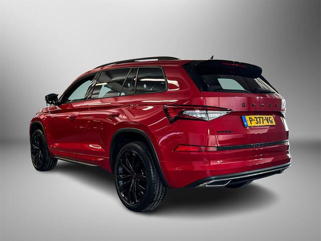 Skoda Kodiaq 1.5 150pk TSI Sportline Business / Achteruitrijcamera / Verwarmbare vóórruit / Panoramadak / Leder incl. elektrische verstelbare voorstoelen