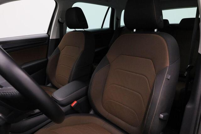 Skoda Kodiaq 1.5 TSI 150 pk DSG Ambition | CANTON Sound | Stuur-/stoelverwarming | Achteruitrijcamera | Adaptive Cruise | Keyless Entry