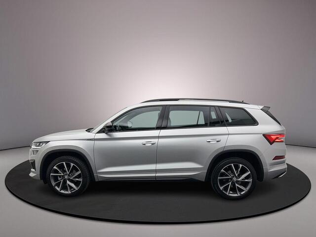 Skoda Kodiaq Sportline Business 7p. 1.5 TSI 150pk DSG Automaat Trekhaak, 3e zitrij, Panoramadak, Cruise control, Navigatie, Achteruitrijcamera, Stuurwiel verwarmd, Stoelverwarming