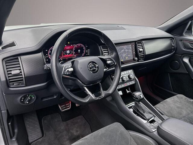 Skoda Kodiaq Sportline Business 7p. 1.5 TSI 150pk DSG Automaat Trekhaak, 3e zitrij, Panoramadak, Cruise control, Navigatie, Achteruitrijcamera, Stuurwiel verwarmd, Stoelverwarming
