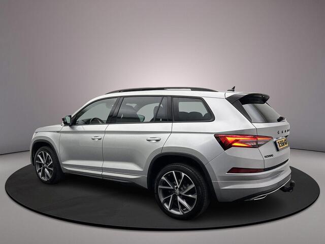 Skoda Kodiaq Sportline Business 7p. 1.5 TSI 150pk DSG Automaat Trekhaak, 3e zitrij, Panoramadak, Cruise control, Navigatie, Achteruitrijcamera, Stuurwiel verwarmd, Stoelverwarming