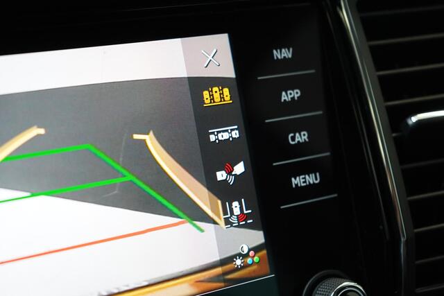Skoda Kodiaq 1.5 TSI Business Edition | Trekhaak | Navigatie | Achteruitrijcamera | Keynes