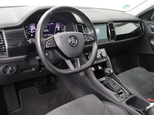 Skoda Kodiaq 1.5 TSI Business Edition Plus | Trekhaak wegklapbaar | Panoramadak | Verwarmbare voorstoelen |