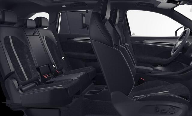 Skoda Kodiaq 1.5 TSI PHEV Sportline Business / Trekhaak uitklapbaar / Comfort Pakket / Light & view pakket / Panoramadak / Simply clever familie pakket / Winter pakket / ¤1500 inruilpremie